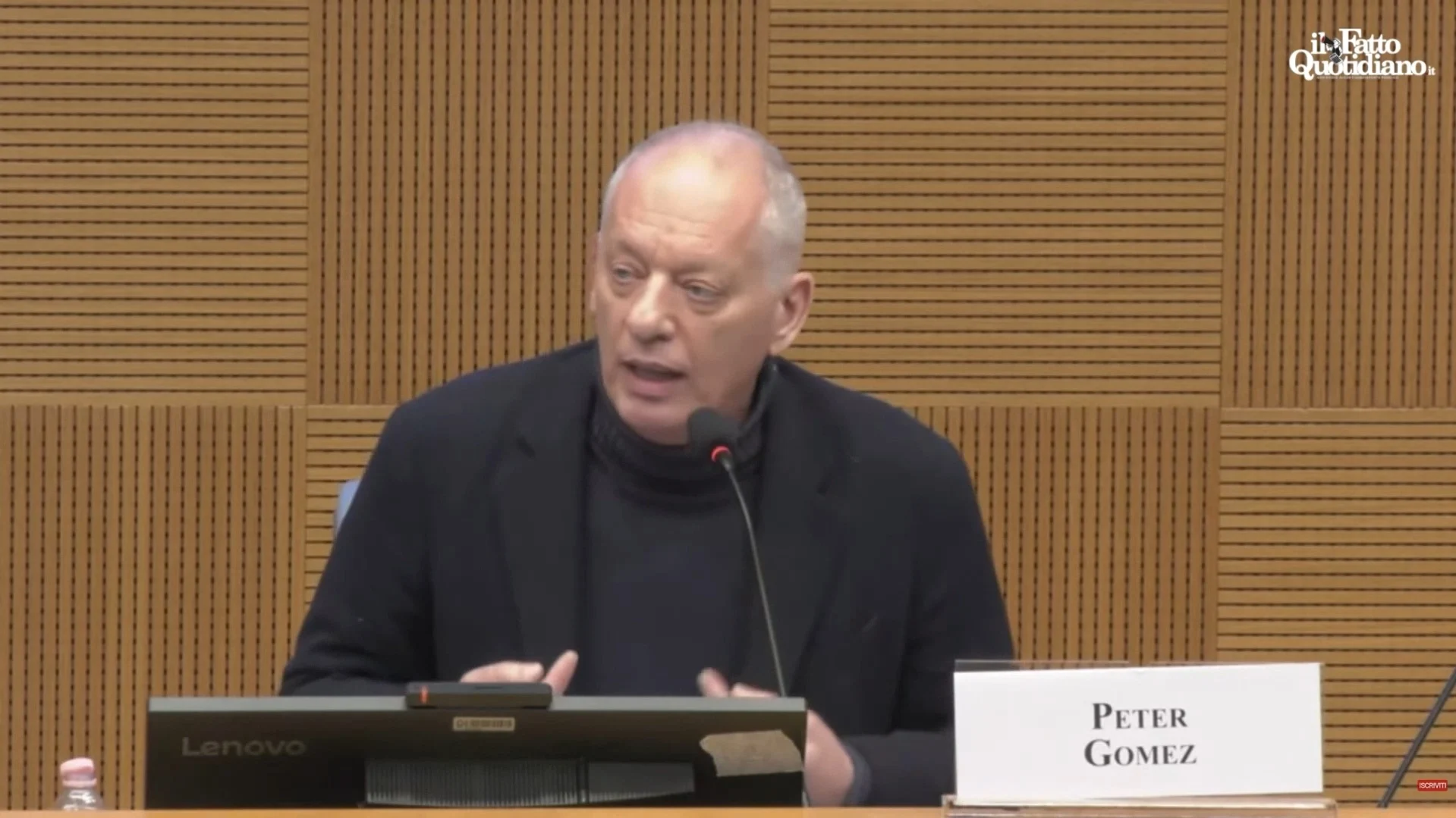 Peter Gomez alerta para o risco europeu de controlar a 'verdade' sobre as **fake news**