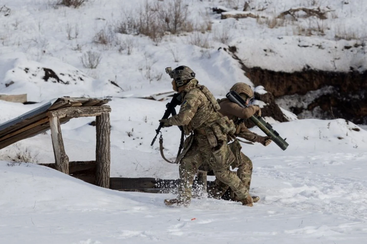 Tregua do gelo fragiliza-se: de Moscou, chuva de drones e um Iskander-M sobre a Ucrânia