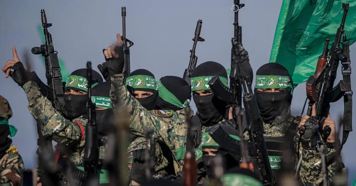 Hamas nega acordo de desarmamento e aceita transferir a governança de Gaza a comitê palestino