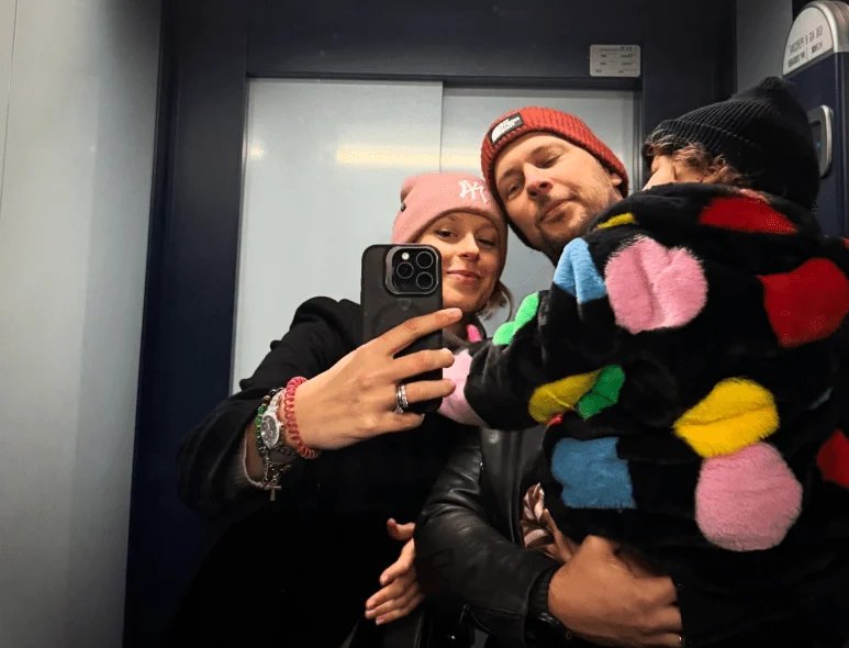 Pellegrini e Giunta: filha Matilde volta para casa após internação e reação dura às críticas nas redes