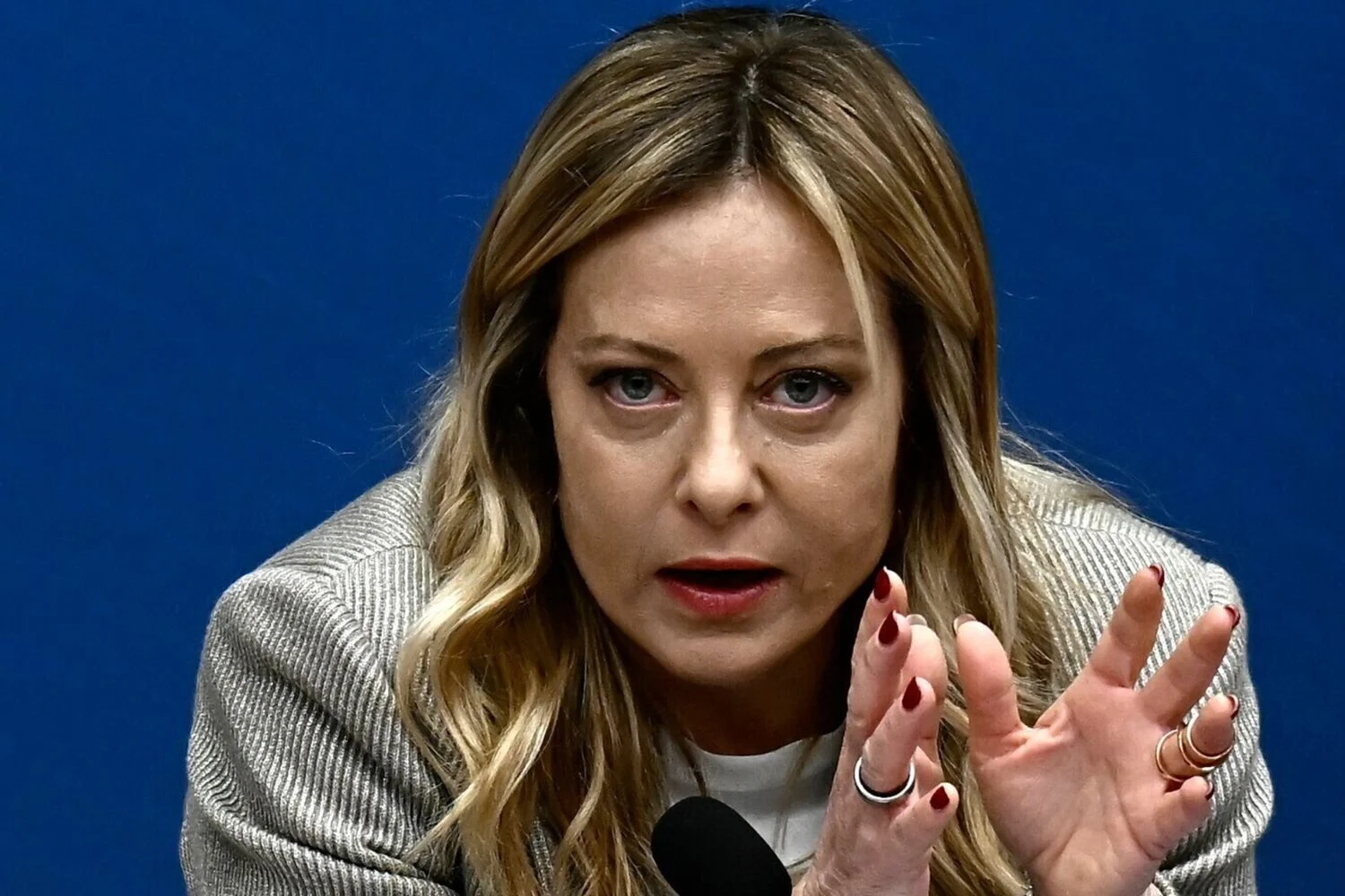 Meloni critica contradição sobre presença do ICE nas Olimpíadas Milano‑Cortina e defende coesão ocidental