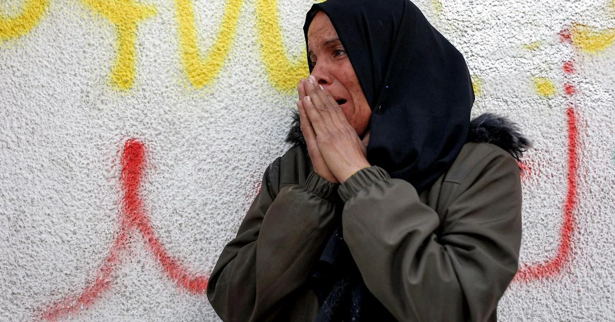 Gaza: Rafah reabre só para pedestres enquanto ataques israelenses deixam dezenas de mortos