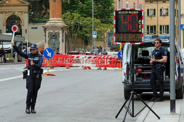 Autovelox, ora è rischio valanga di ricorsi, ministero: su 11.000 solo 1.000 omologati — rainews.it