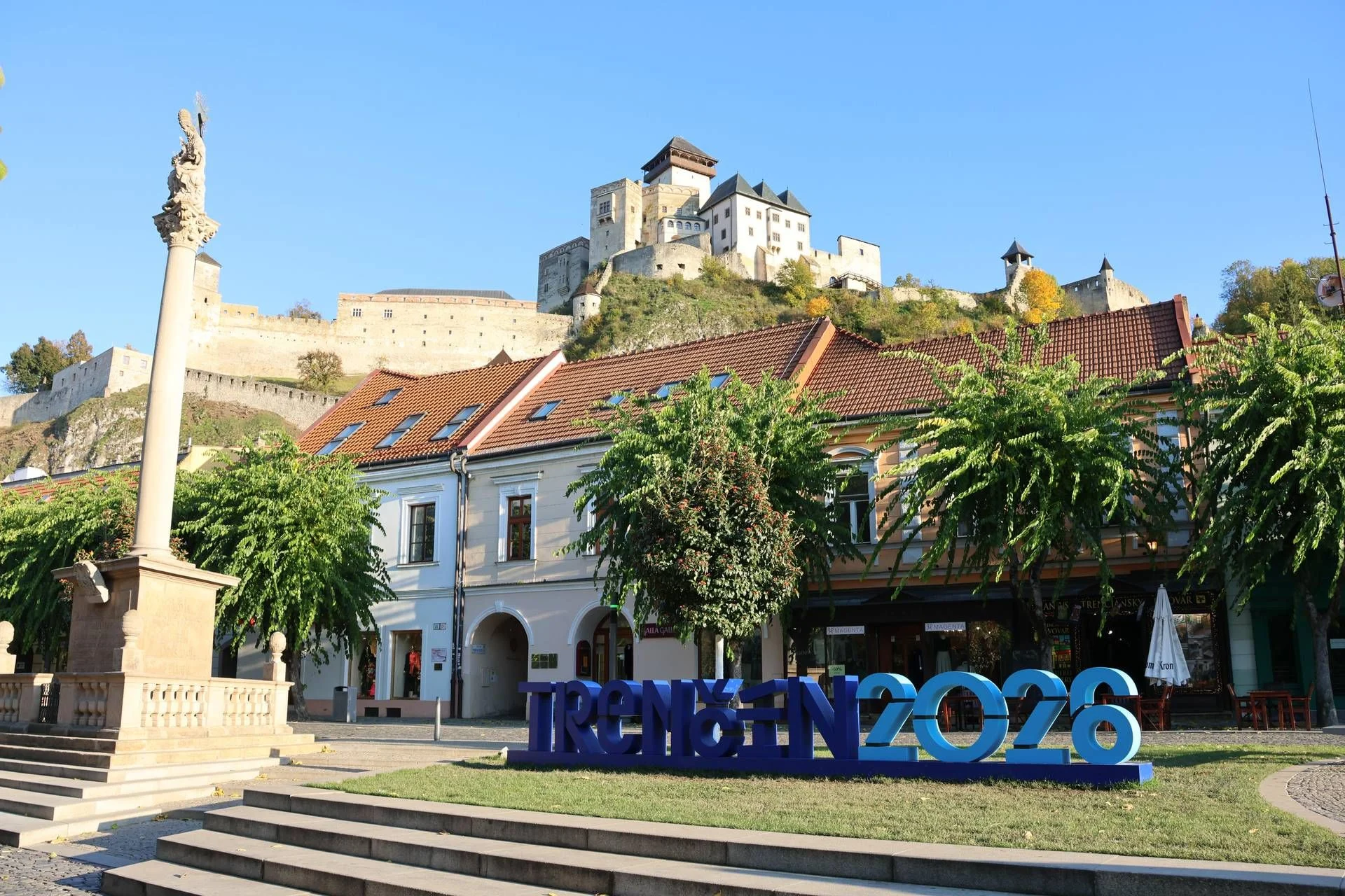 Trenčín abre 2026 como Capital Europeia da Cultura com proposta de 'despertar a curiosidade'