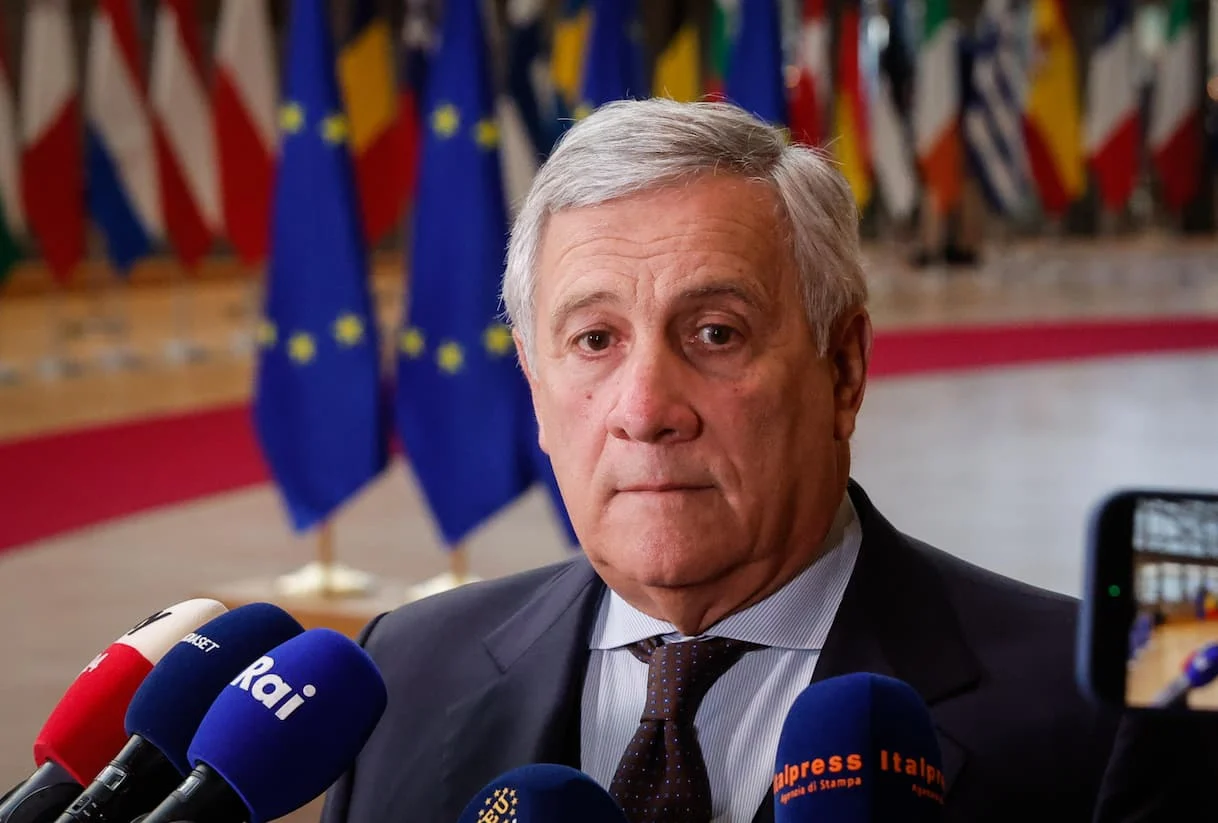 Tajani minimiza presença do ICE em Milão durante Olimpíadas: “Três funcionários, sem riscos à ordem”
