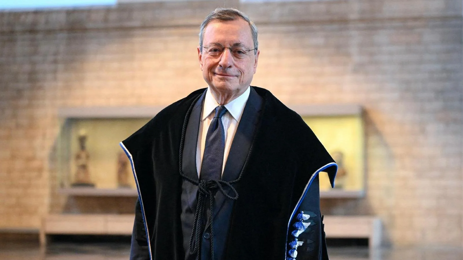 Draghi alerta: Europa corre risco de ficar subordinada, dividida e desindustrializada