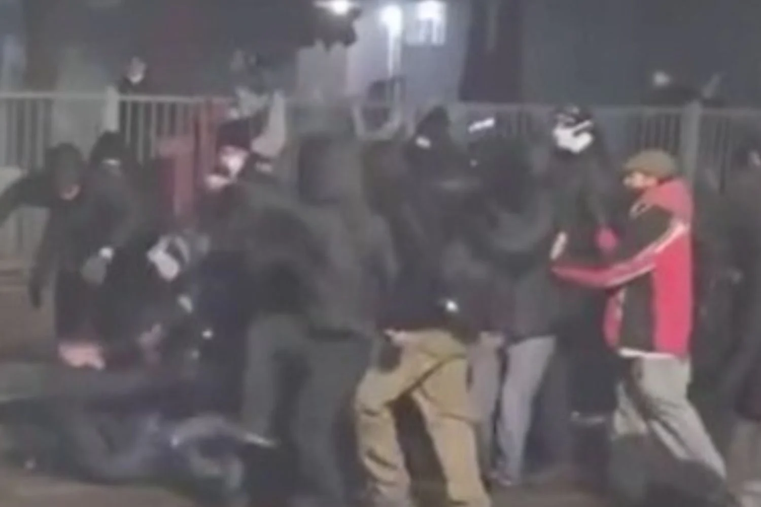 Quem é Angelo Simionato, preso pelo espancamento de um policial em Torino