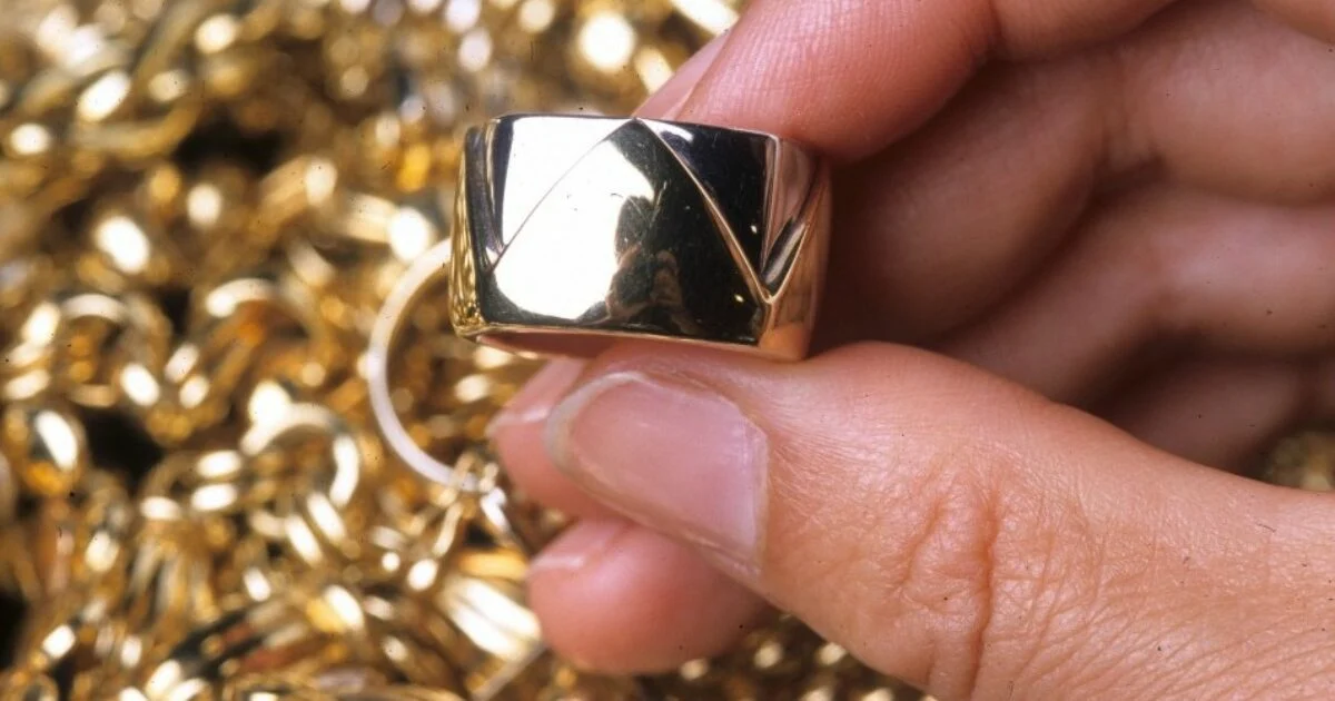 Como vender suas joias de ouro sem ser enganado: guia prático com dicas de especialista