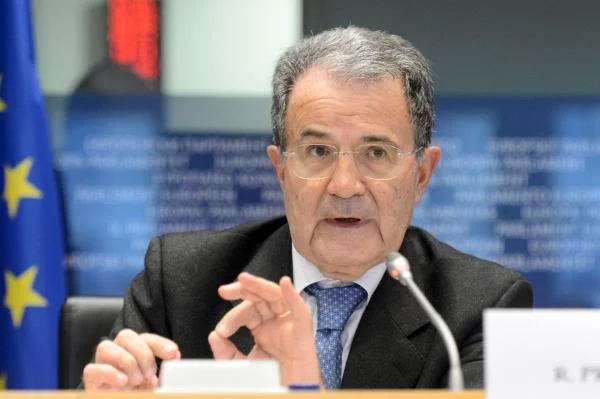 O Desafio da Democracia Europeia: Análise de Romano Prodi