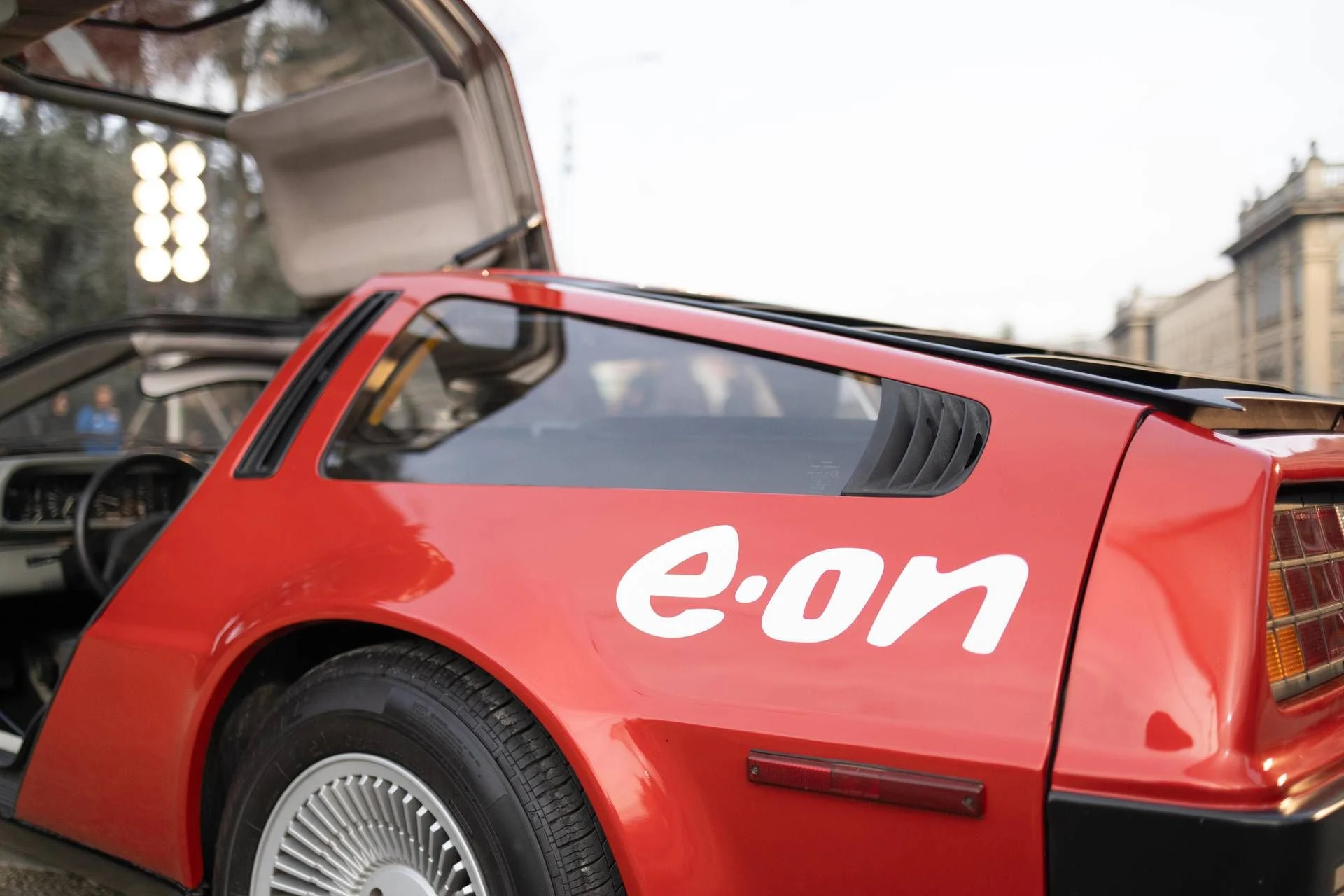 E.On leva a Milão o projeto 'The Future is Now': ícone automotivo convertido para a era elétrica