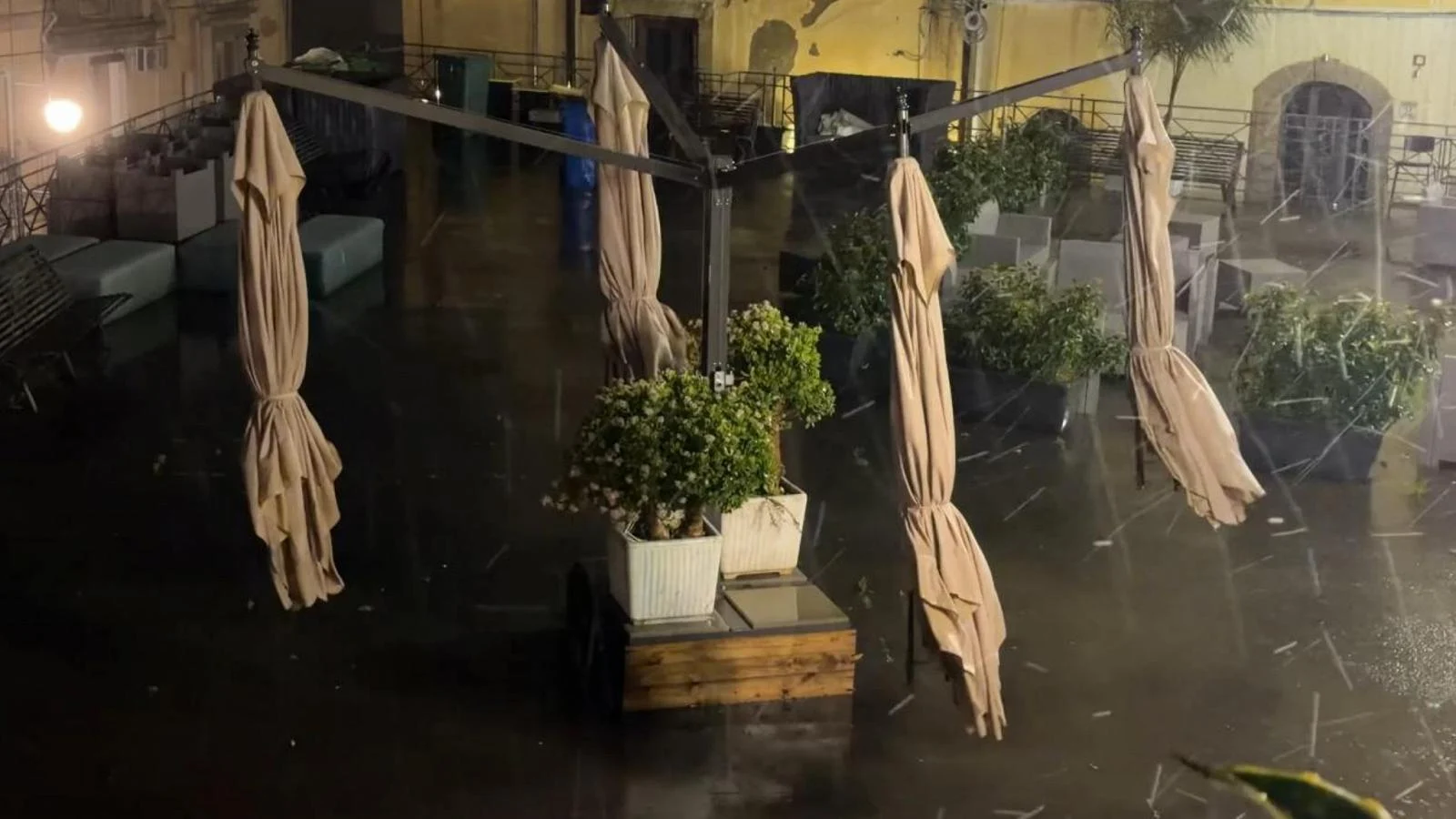 Maltempo: allerta gialla em 10 regiões da Itália e início de obras no porto de Lampedusa