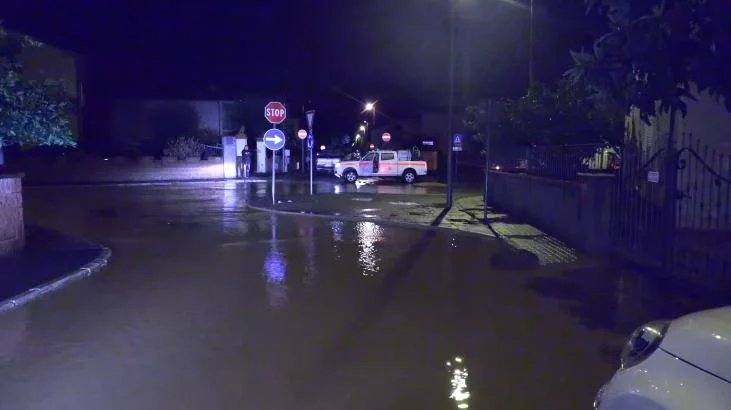 Il maltempo non abbandona l'Italia, piogge intense e neve. Allerta gialla in nove regioni — rainews.it