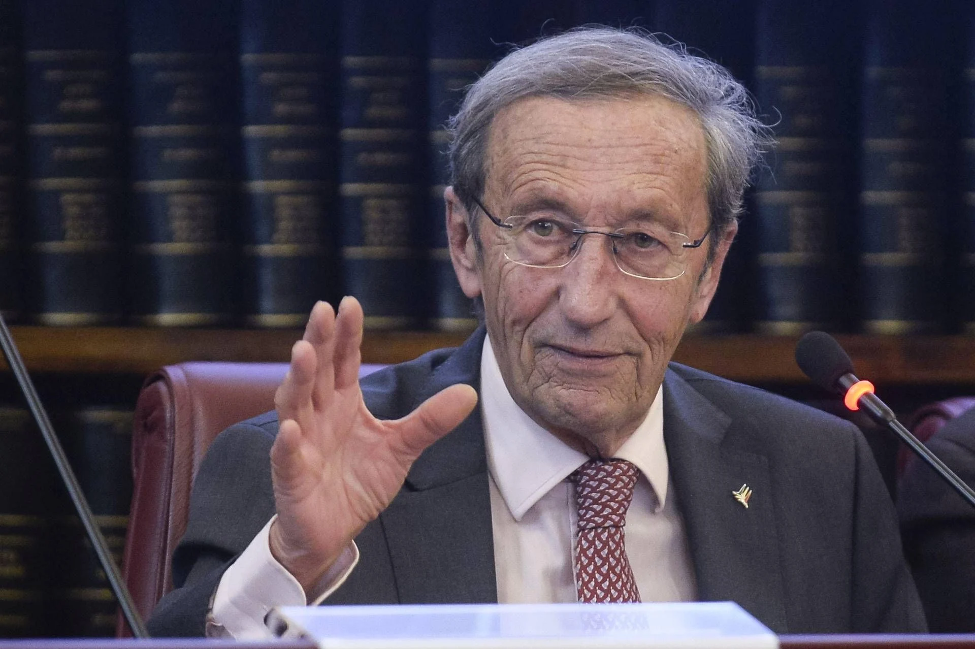 Fini rebate comparação com Vannacci: “É absurdo me chamar de traidor”