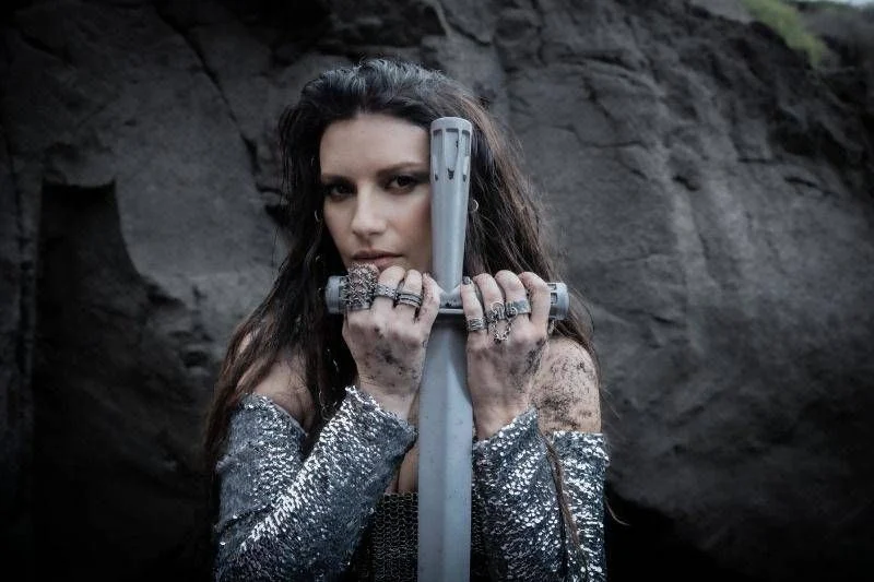 Laura Pausini lança Io Canto 2: dueto com Annalisa e voz de Lucio Dalla em tributo à canção