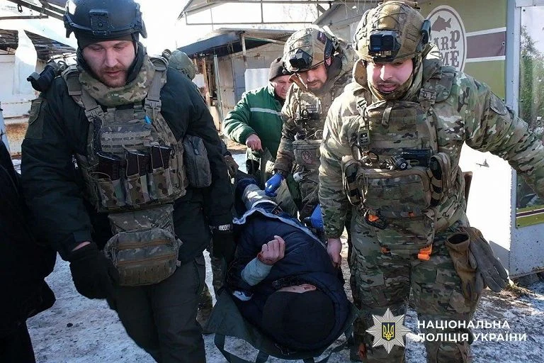 Ad Abu Dhabi conclusi i trilaterali, Zelensky: "Colloqui non facili, ma proseguono" — rainews.it