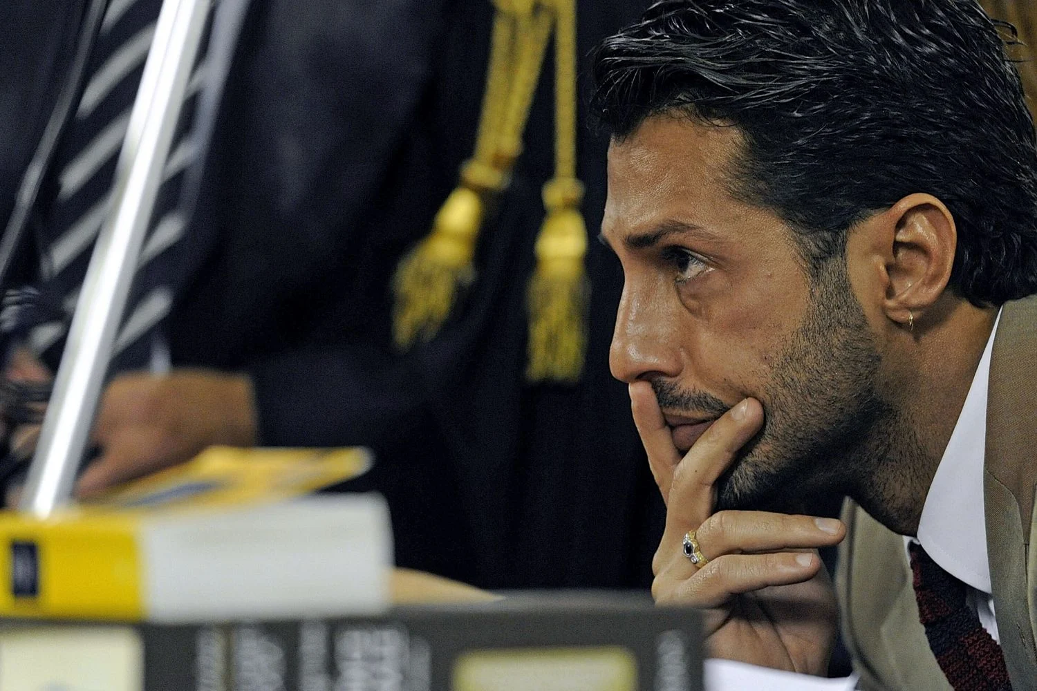 Mediaset exige €160 milhões de Fabrizio Corona e prepara contra-querela por calúnia