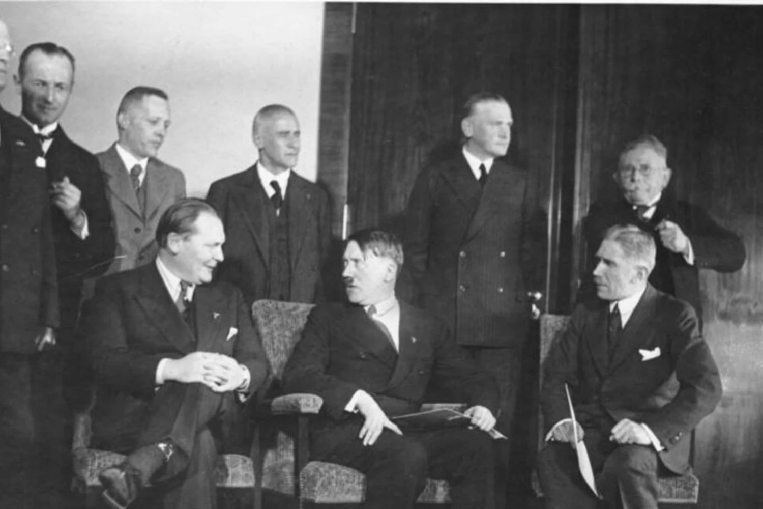 Giuseppe Renzetti: o oficial de Ascoli que atuou como elo entre Mussolini e Hitler