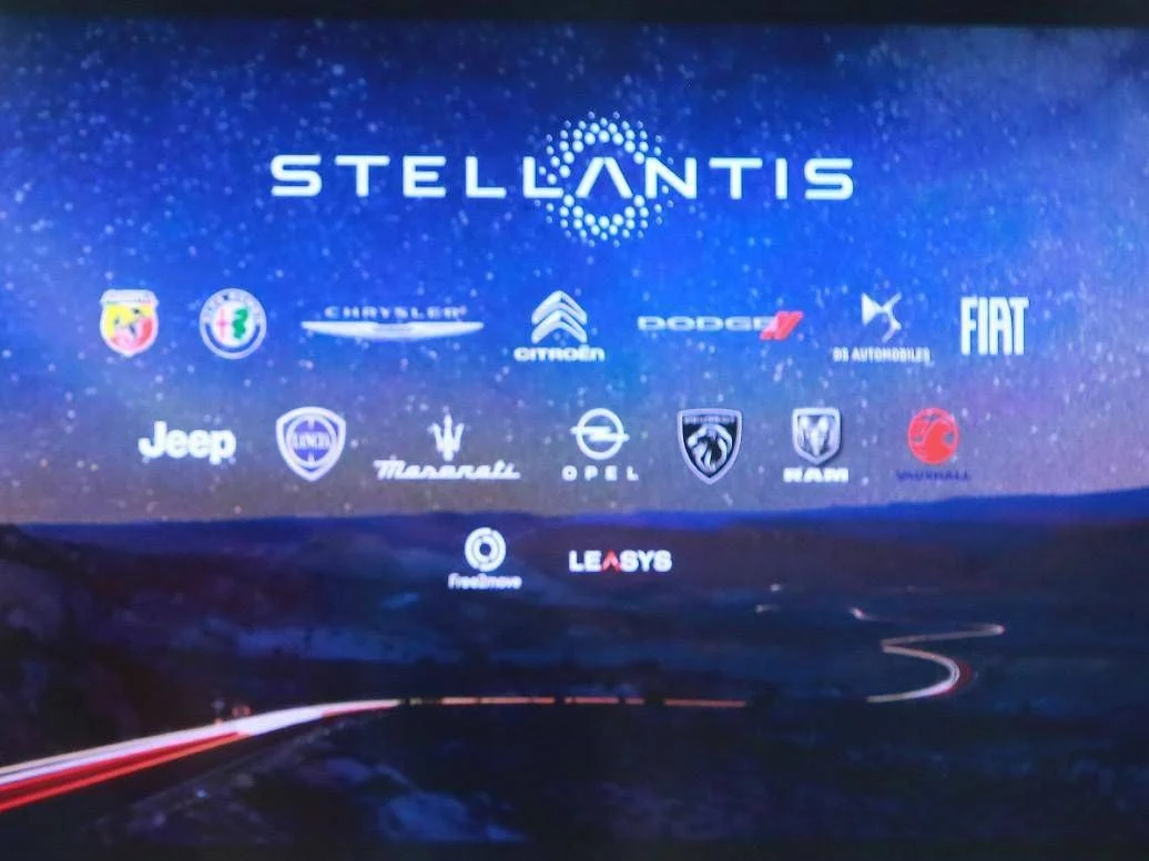 Stellantis anuncia prejuízo bilionário em 2025 e suspende dividendos para 2026