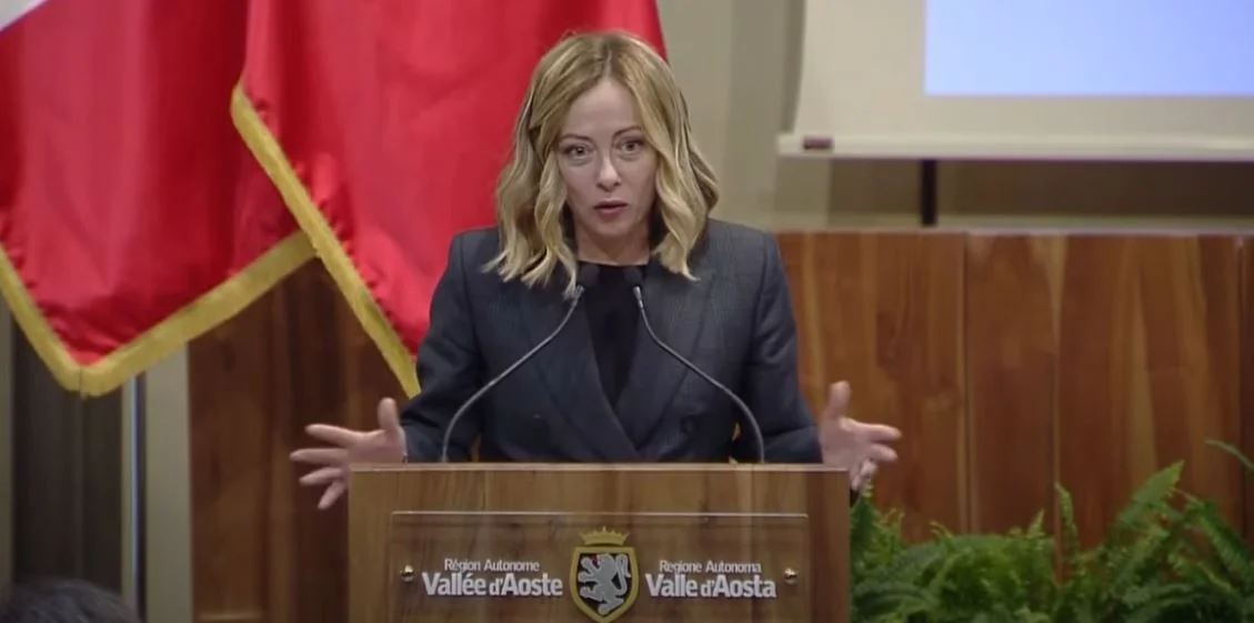 Giorgia Meloni em Aosta: Diálogo e Compromissos