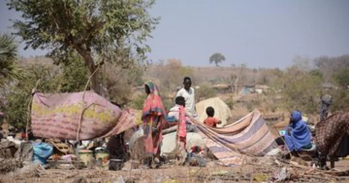 Sudão: raid das RSF mata 22 no hospital militar de Al-Kuweik; fome ameaça Um Baru e Kernoi, no Darfur