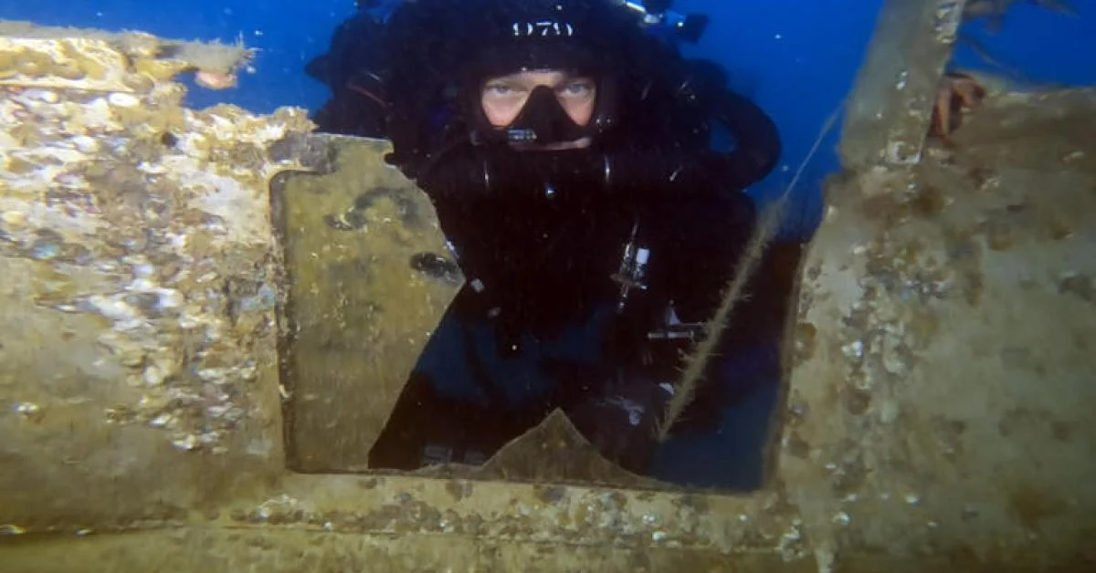 Relíquia submersa em Brucoli: mergulhadores encontram um Douglas C-47 da Segunda Guerra