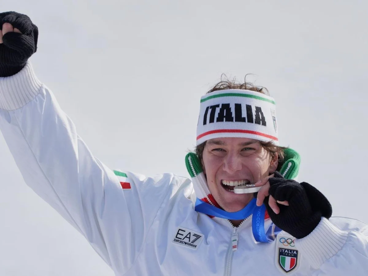 Ouro para Von Allmen na descida de Bormio: Franzoni prata e Paris bronze na pista Stelvio