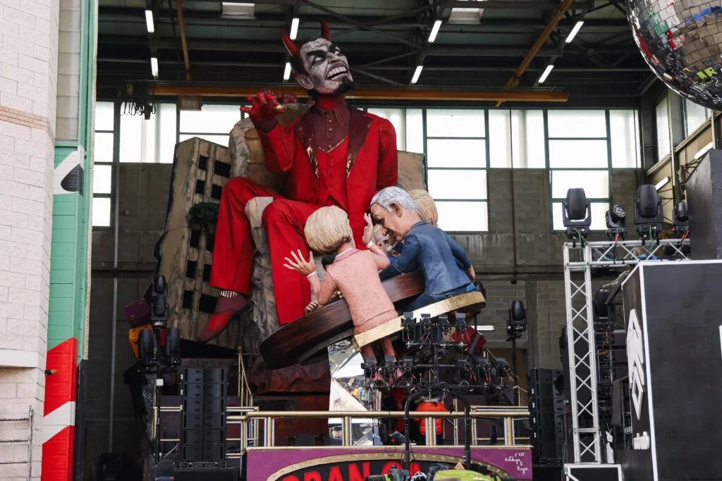 M5S no Parlamento Europeu exige que Comissão reconheça 'genocídio' em Gaza; Kaja Kallas evita posição decisiva