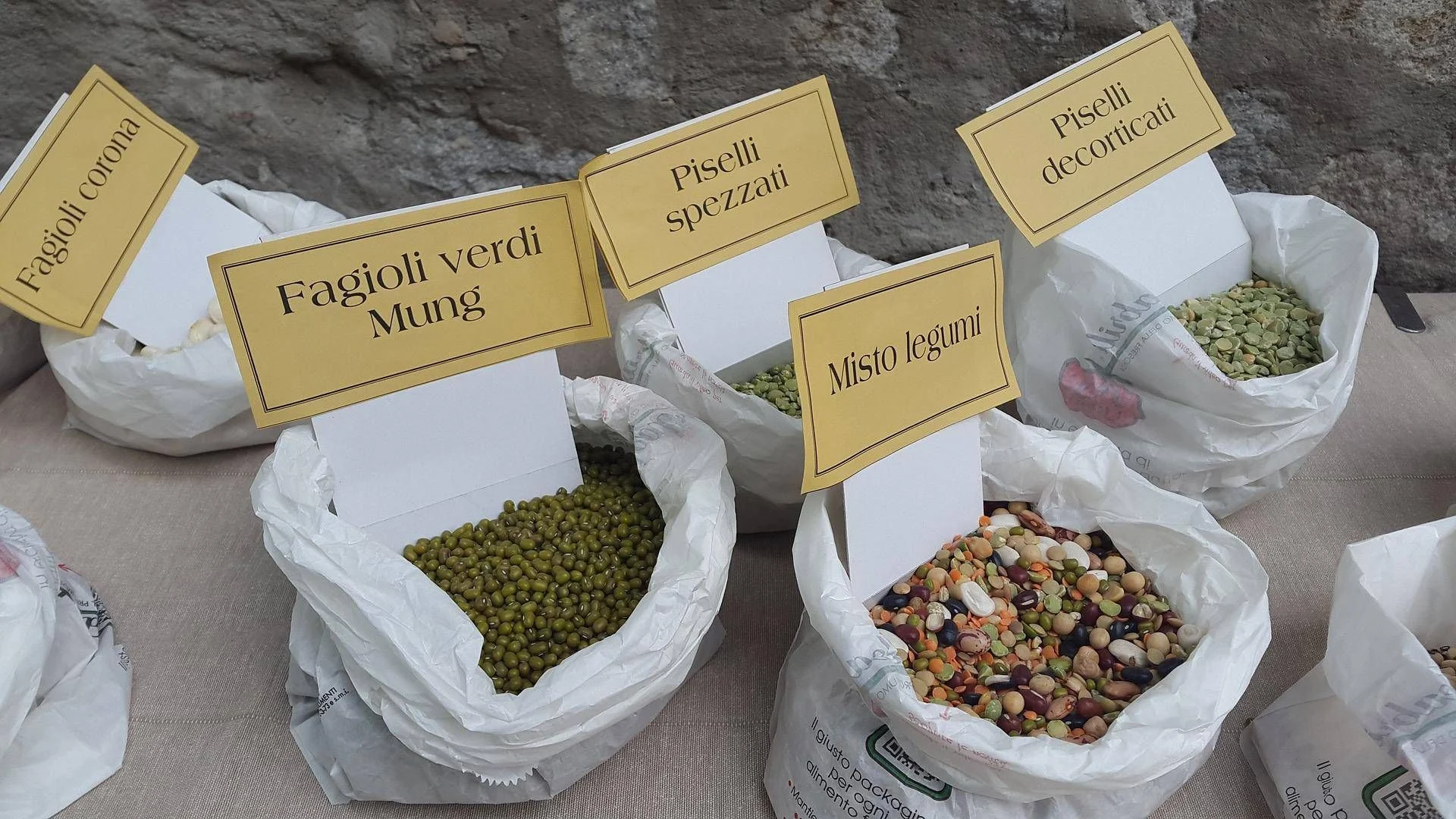 Leguminosas: das lentilhas à cicerchia, conheça as propriedades e como usá-las no dia a dia