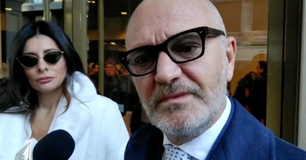 Andrea Pucci e o cabaré à italiana: quando o brio do macho recua diante das polêmicas de Sanremo