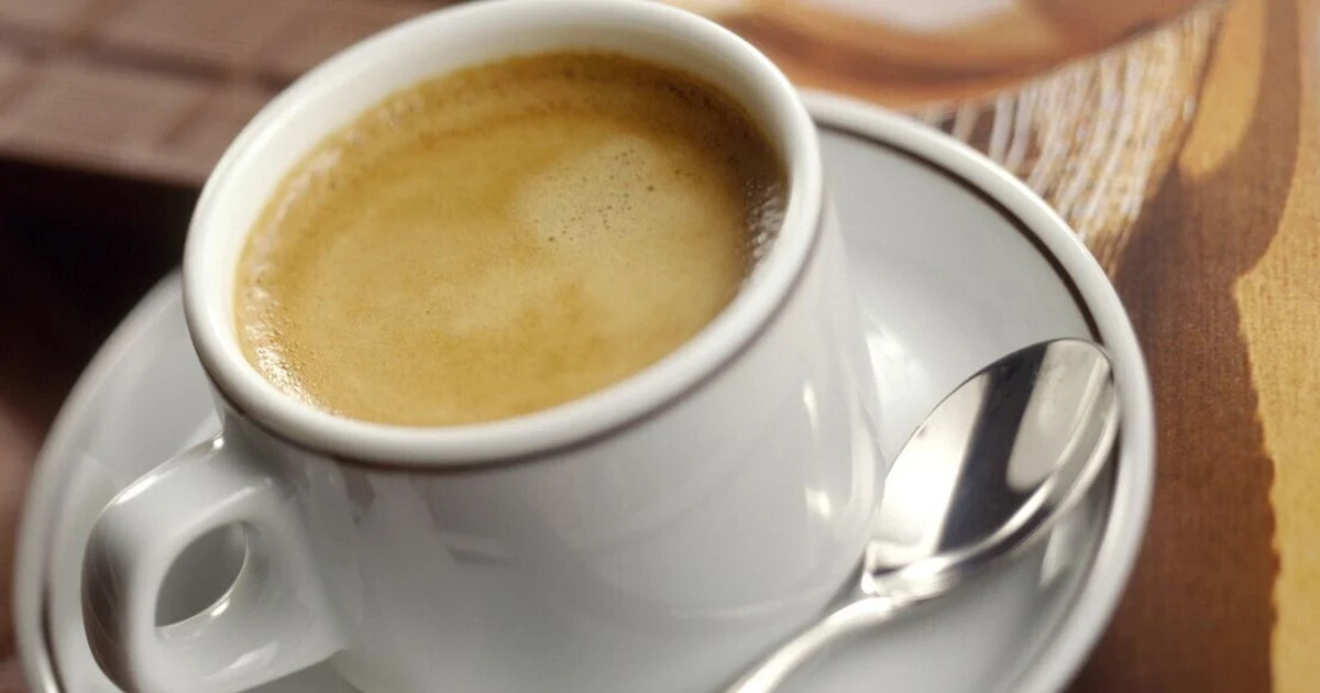 Consumir café ou chá diariamente está associado à proteção cerebral, indica estudo