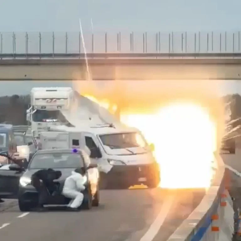 Assalto al portavalori sulla Brindisi-Lecce, caccia al commando. Uno dei fermati è un ex militare paracadutista — agi.it