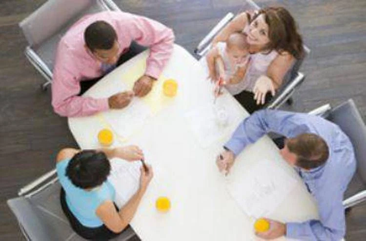 Iziwork inaugura novo hub em Treviso e abre vagas em logística, têxtil, plástico e alimentício