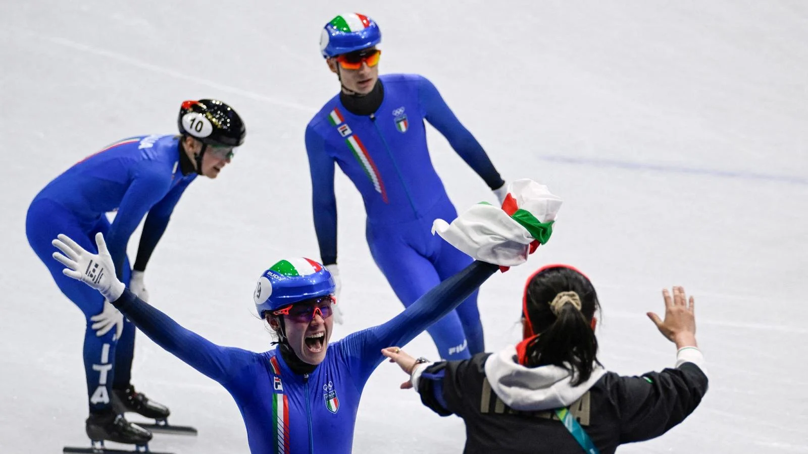Milano Cortina 2026: ouro no short track misto, expectativa pelo SuperG e a despedida de Alessandro Pittin