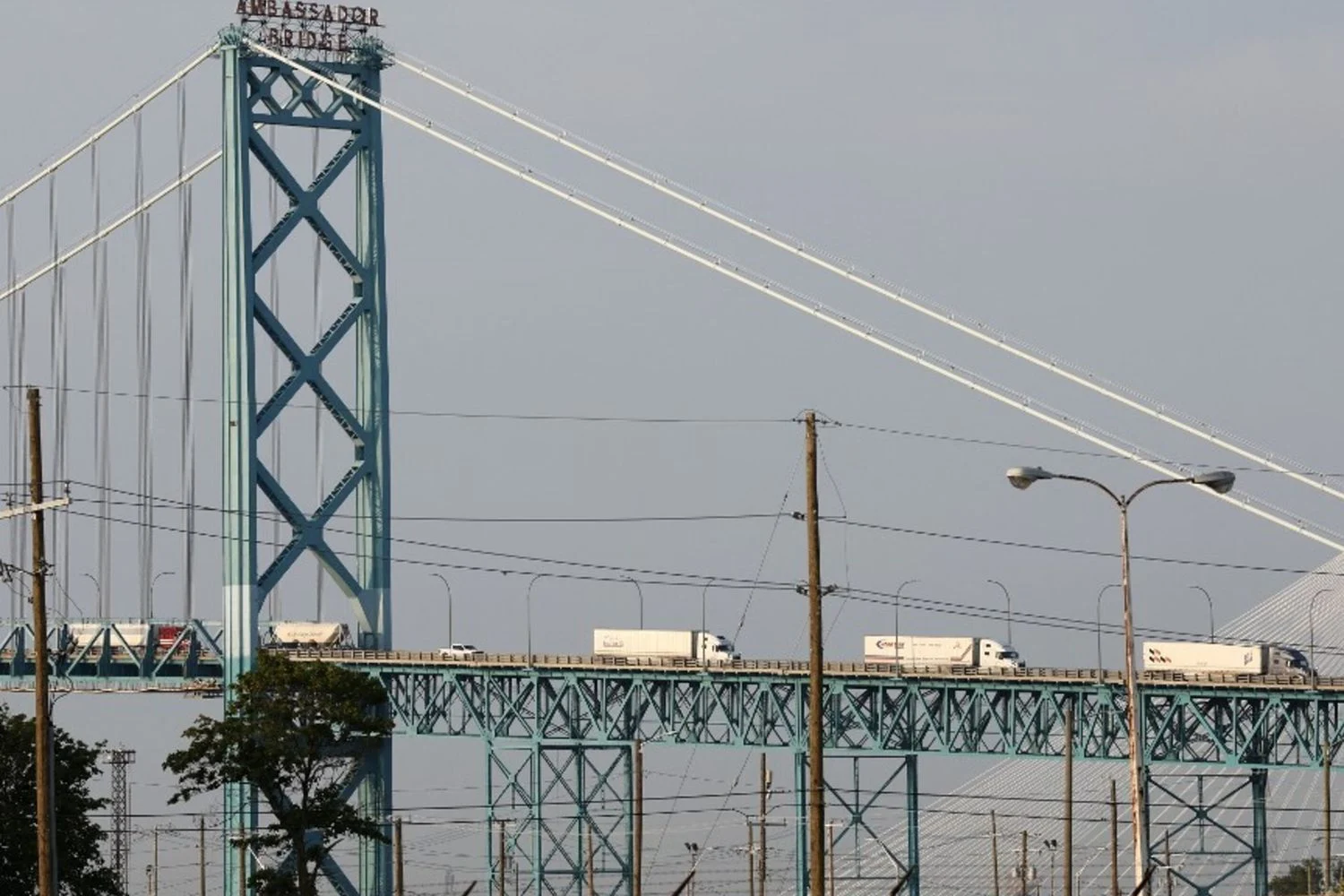 Trump ameaça bloquear abertura do ponte Gordie Howe entre EUA e Canadá: risco para comércio e estabilidade regional