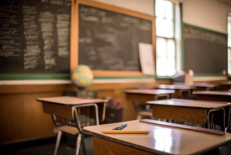 Valditara anuncia transformação da Carta del docente em Carta de serviços e extensão ao pessoal ATA, diz Anief