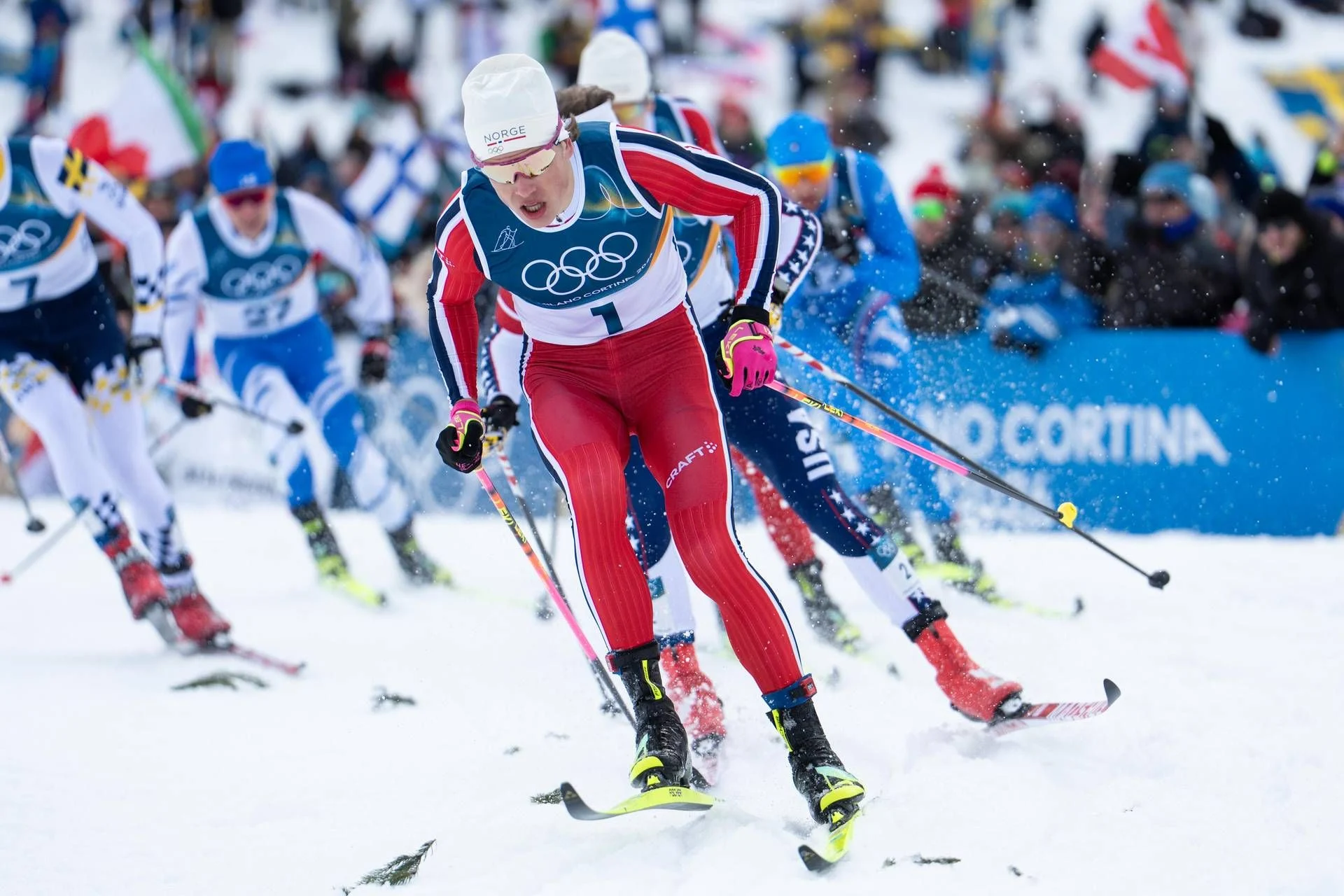 Klaebo impõe domínio em Milano Cortina 2026: Sprint clássico que lembra um velocista