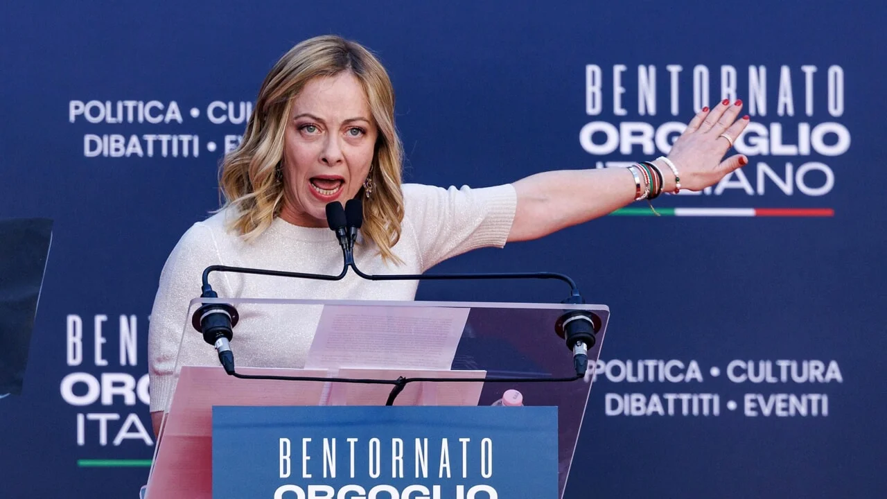 Meloni: "Itália Dividida por Quem Vê Cidadãos das Séries A e B"