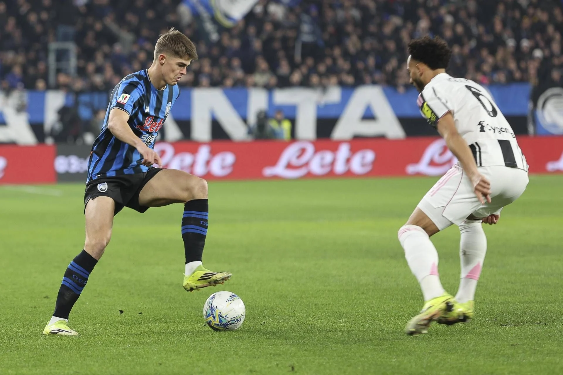 De Ketelaere sofre lesão no menisco: cenário preocupa Milan e Fantacalcio