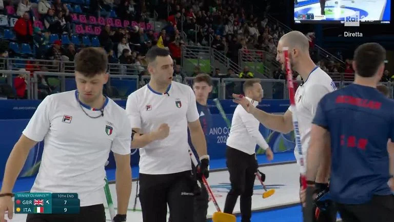 Milano Cortina, si parte da curling e snowboard. Biatleta Passler riammessa ai Giochi dopo ricorso — rainews.it