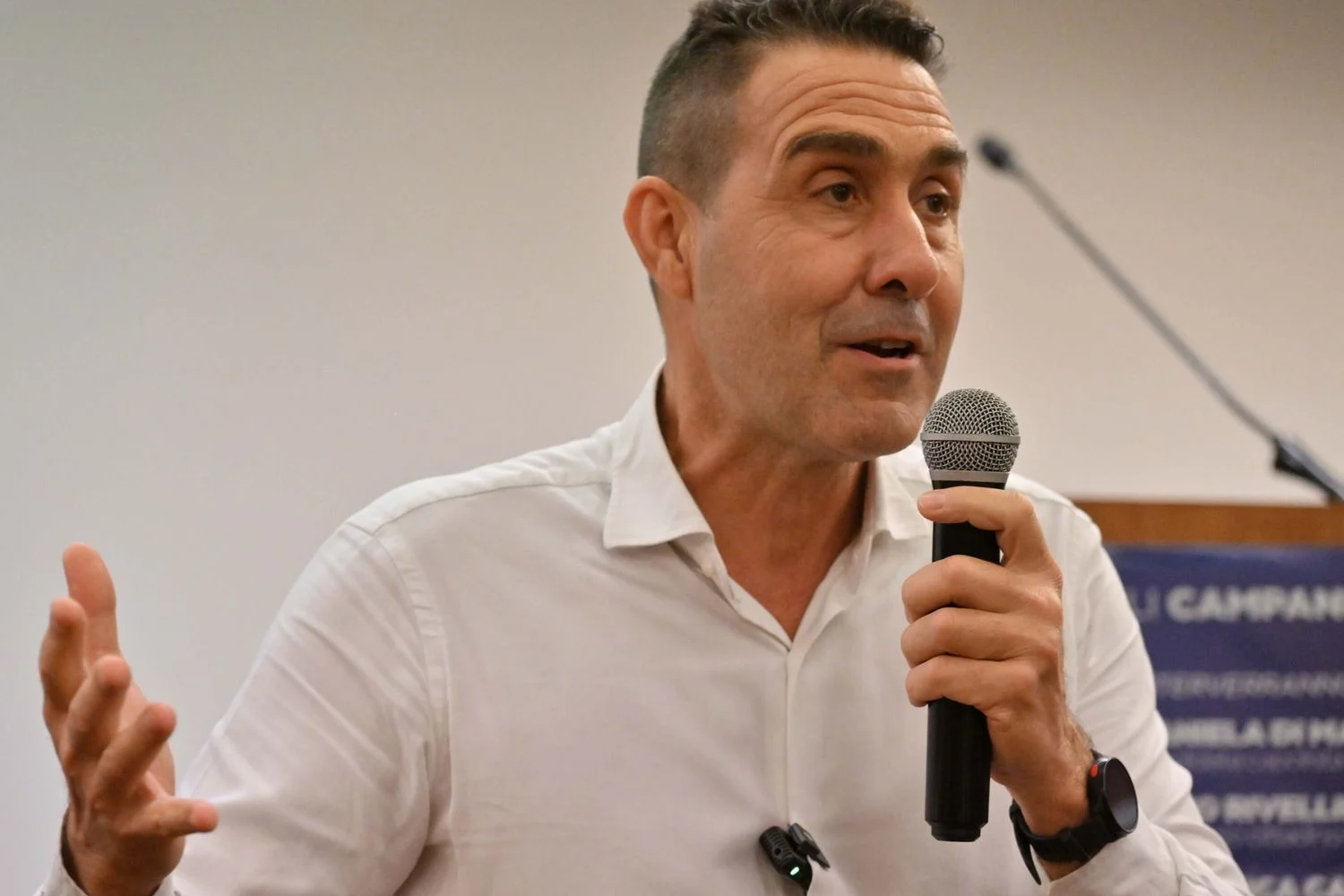 Estreia de Vannacci nas sondagens: Futuro Nazionale aparece com 2,9% enquanto o No avança no referendo