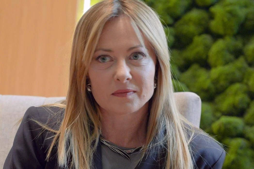 Meloni em Addis Abeba: “Cooperação Itália‑África de igual para igual, sem paternalismo”