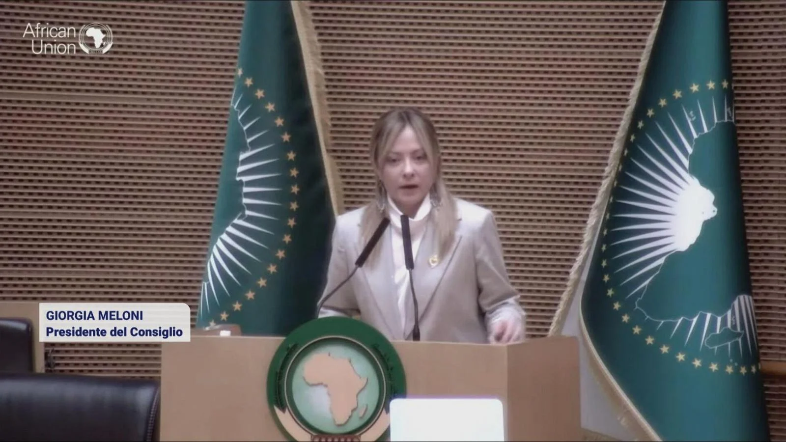 Meloni em Adis Abeba: Itália e Europa não podem prescindir da África, diz premiê