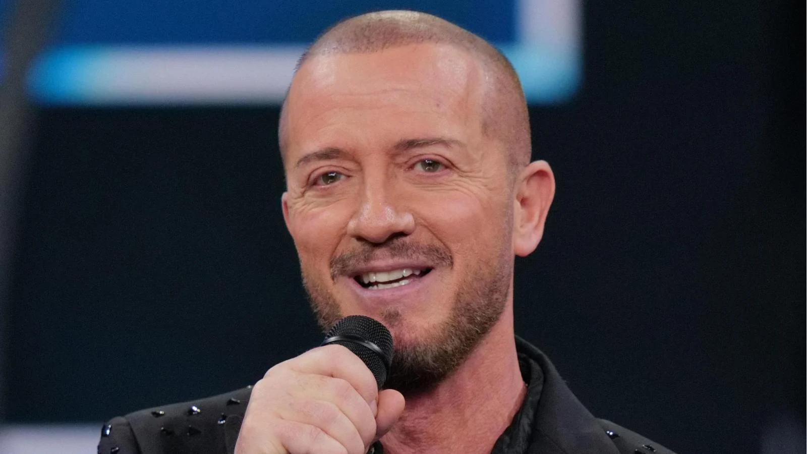 Raf em Sanremo 2026: o eco dos anos 80 que segue vibrando