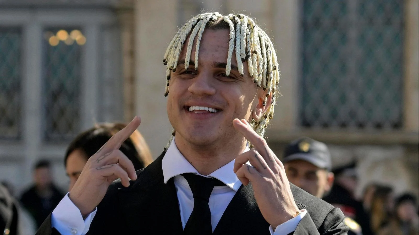 Quem é Samurai Jay: a voz urban de Napoli que chega ao Ariston com ‘Ossessione’