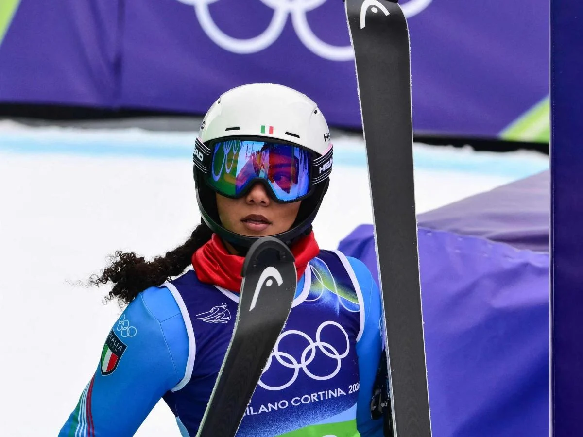 Giada D'Antonio sofre queda em treino em Dobbiaco; suspeita de lesão no ligamento cruzado