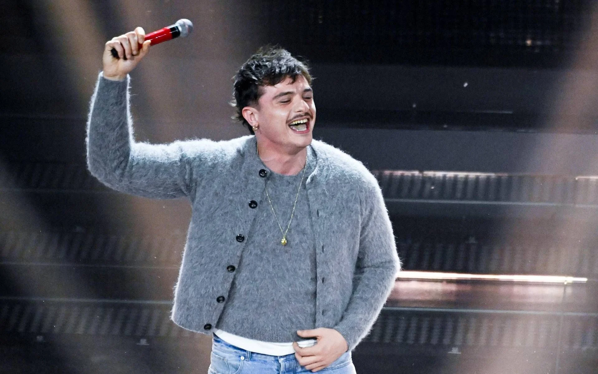 Sanremo vira toque: 1,9 milhão de italianos usa música do festival como suoneria