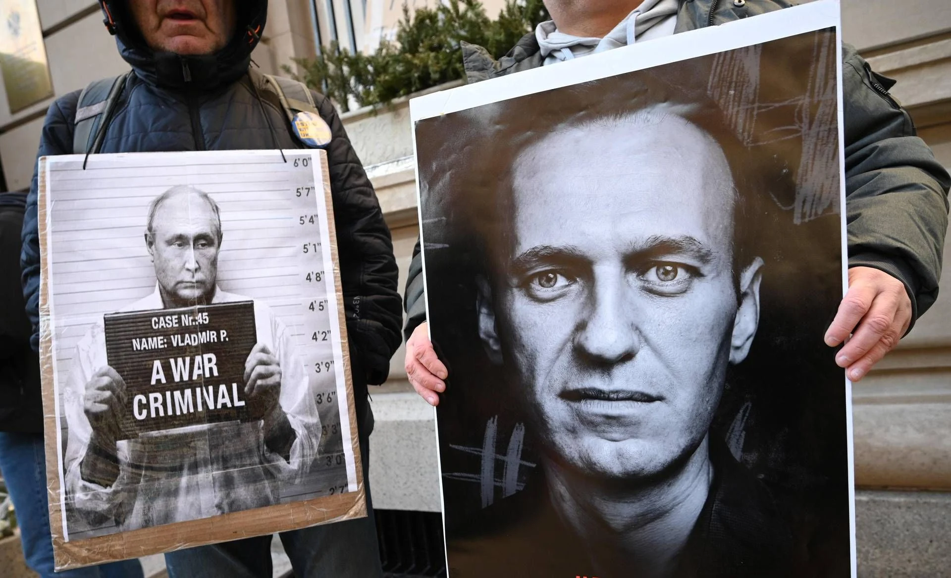 Reino Unido aponta epibatidina como causa da morte de Navalny e acusa o Kremlin de assassinato