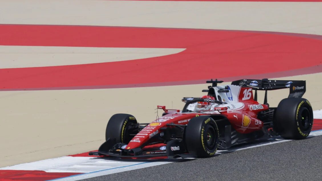 Leclerc satisfeito com início sem problemas nos testes da Ferrari no Bahrein