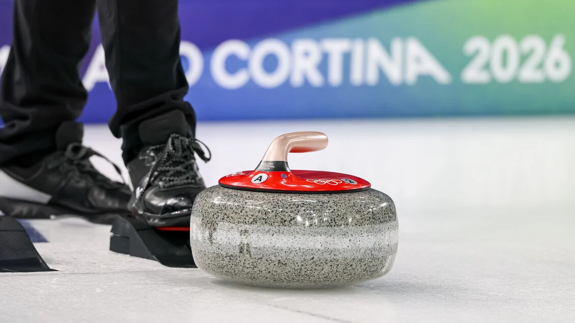 Milano-Cortina: Itália perde para a Alemanha no curling após erro de Joel Retornaz no extra end