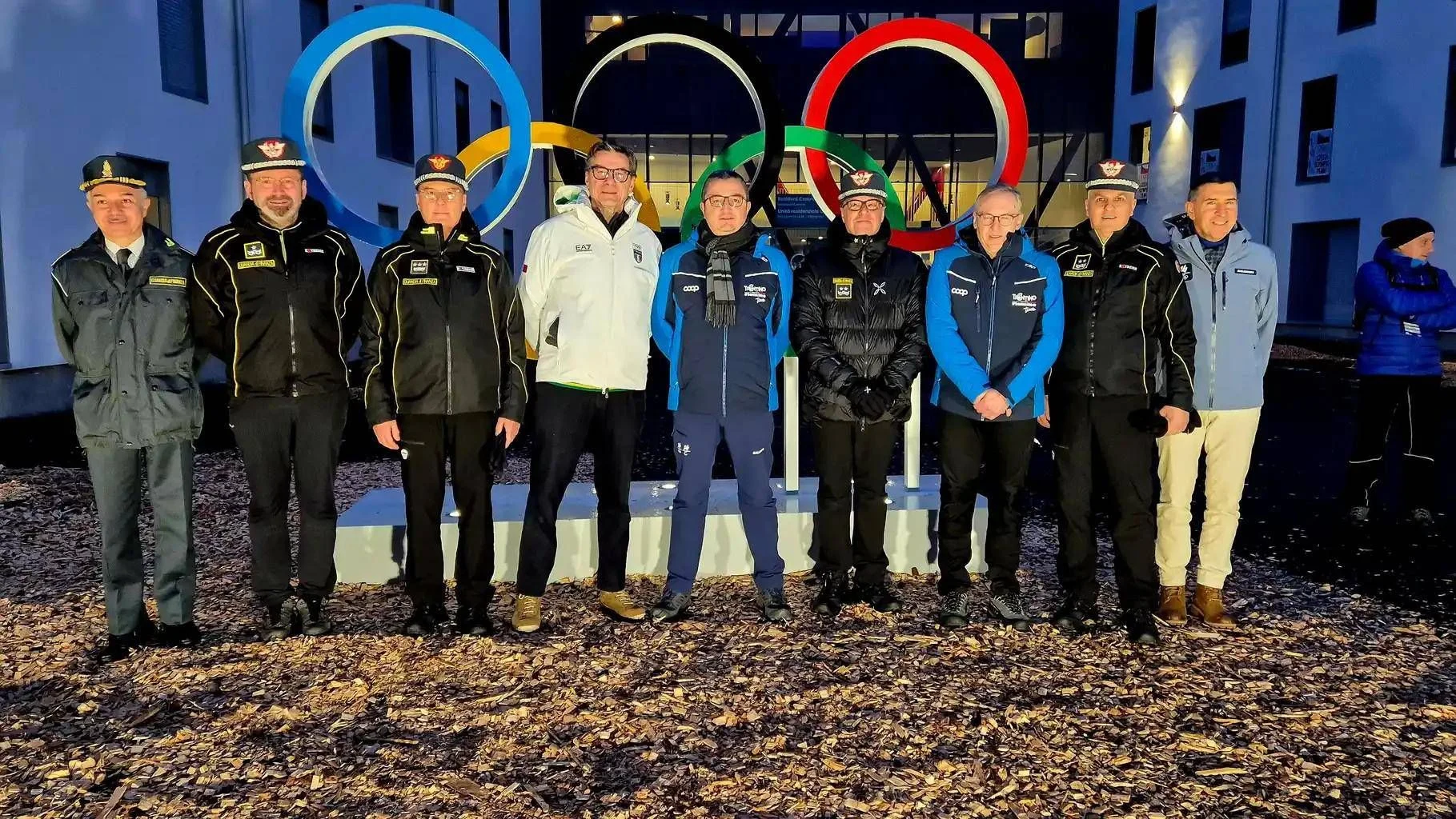 Giorgetti visita Villaggio Olimpico de Predazzo: legado moderno para a Guardia di Finanza em Milano-Cortina 2026